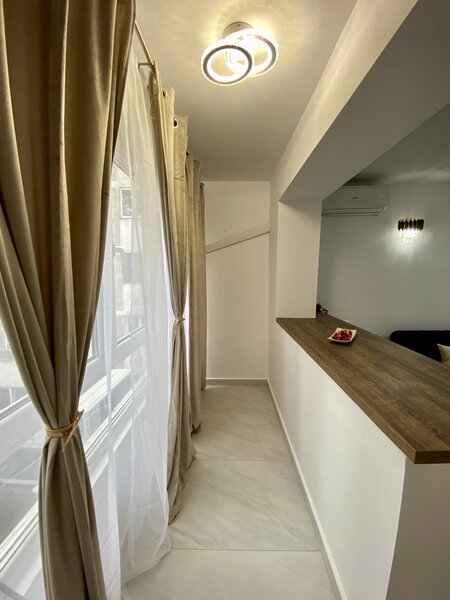 Drumul Taberei, str Sibiu, bloc Tip Z, 3 min metrou Favorit, nou renovat